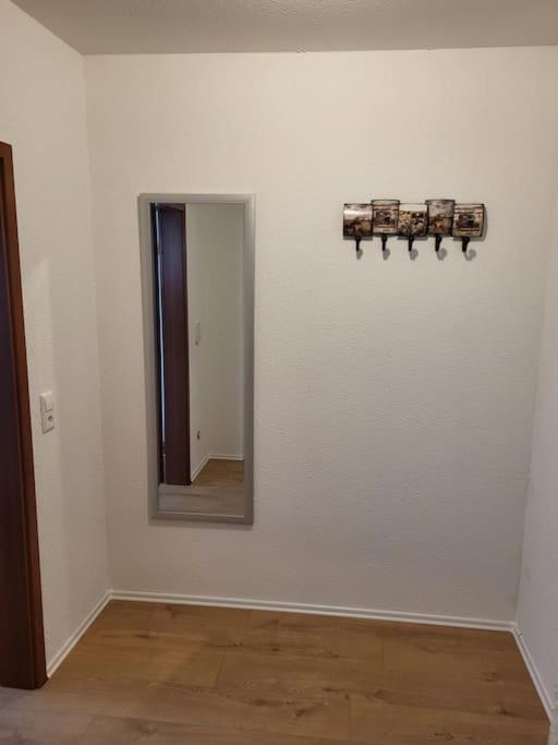 Schoenes Ruhiges Appartement ไครล์สไฮม์ ภายนอก รูปภาพ